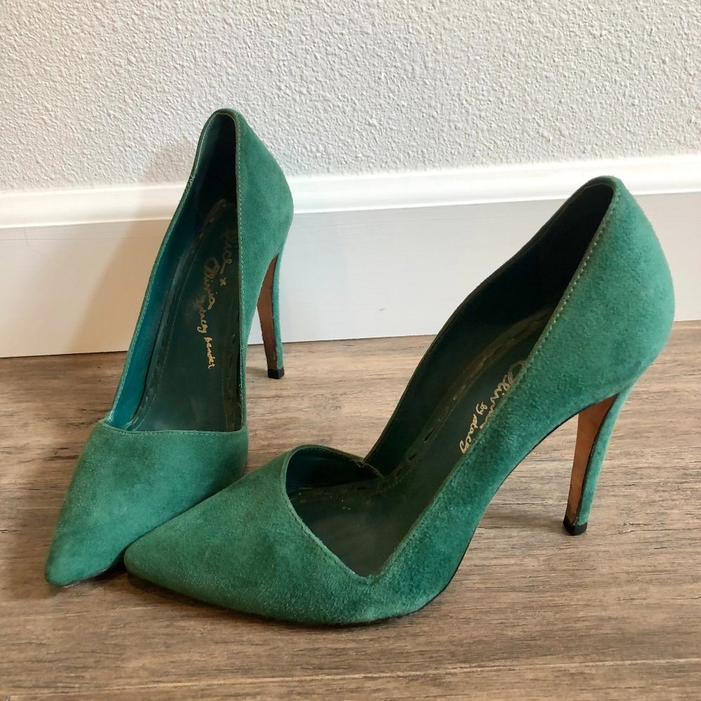 Alice + Olivia Green Dina Suede Pumps (Size7.5/38)